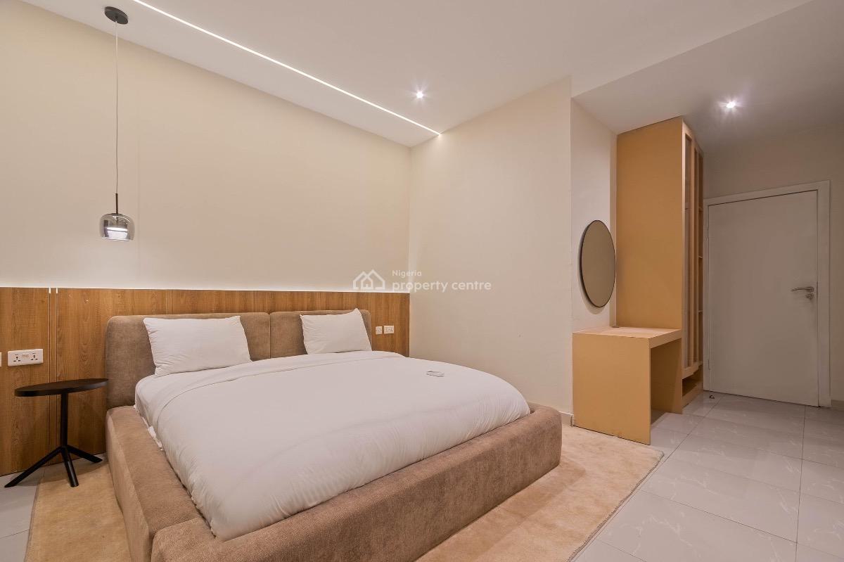 My 4 Bed Is Up and Ready for Bookings at Victoria Island 🤍. Available, Lekki Phase 1, Lekki, Lagos, Flat / Apartment Short Let