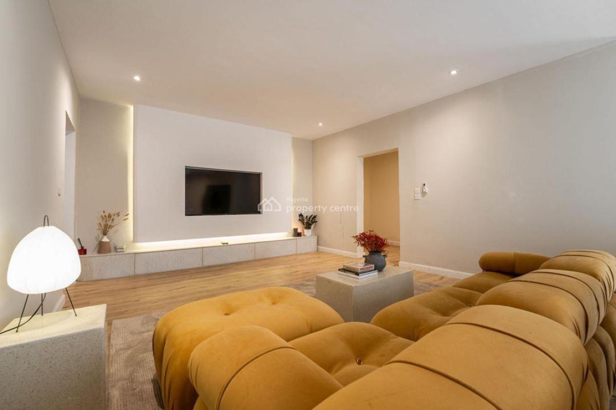 Ready for a Smart Getaway?  Book Our 2-bedroom Starlight! Alexa-powe, Lekki Phase 1, Lekki, Lagos, Flat / Apartment Short Let