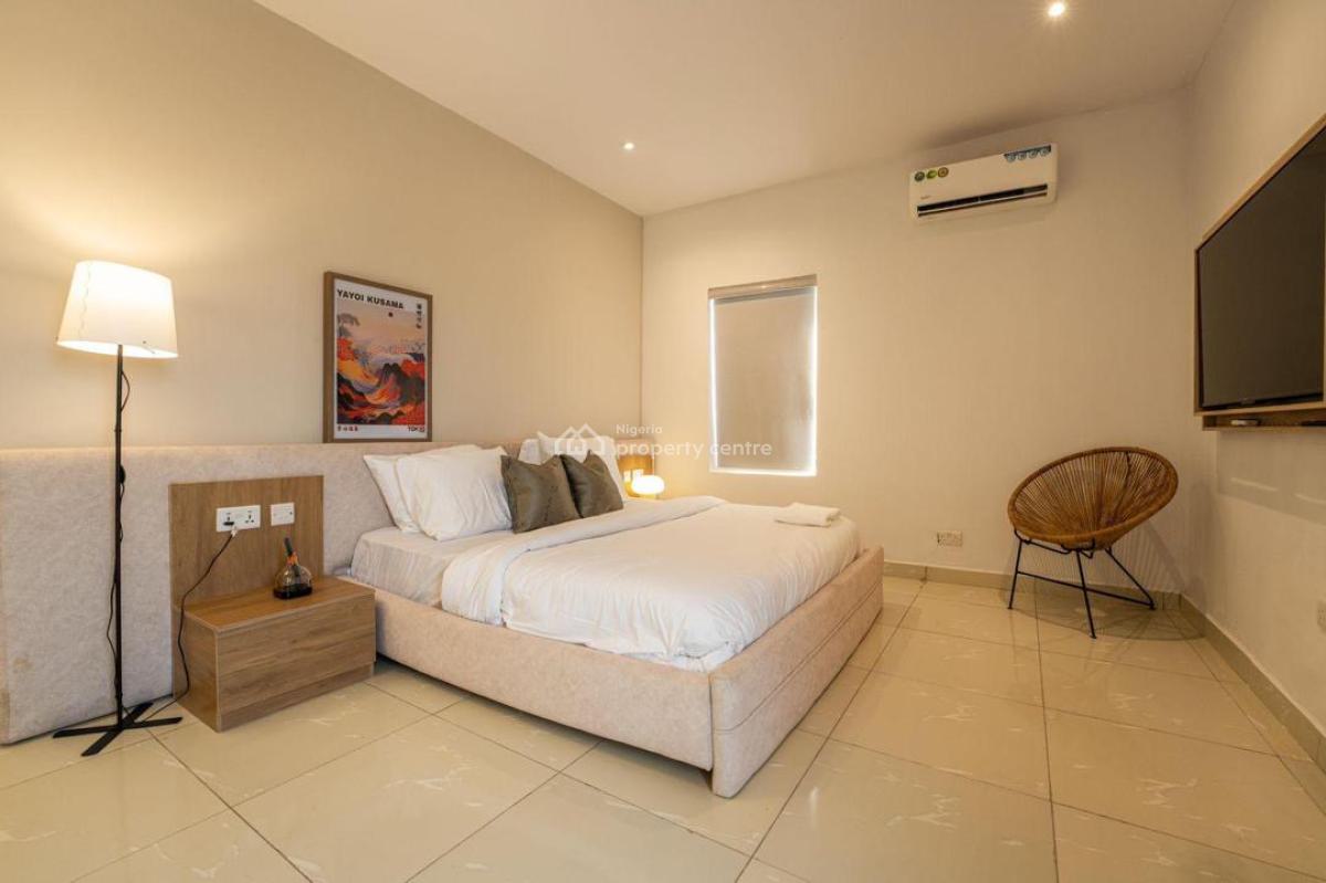 Ready for a Smart Getaway?  Book Our 2-bedroom Starlight! Alexa-powe, Lekki Phase 1, Lekki, Lagos, Flat / Apartment Short Let