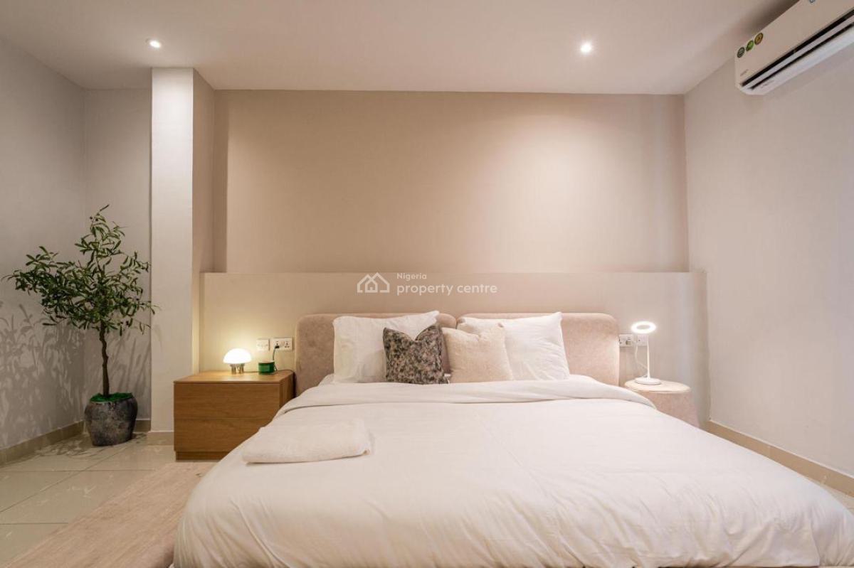 Ready for a Smart Getaway?  Book Our 2-bedroom Starlight! Alexa-powe, Lekki Phase 1, Lekki, Lagos, Flat / Apartment Short Let