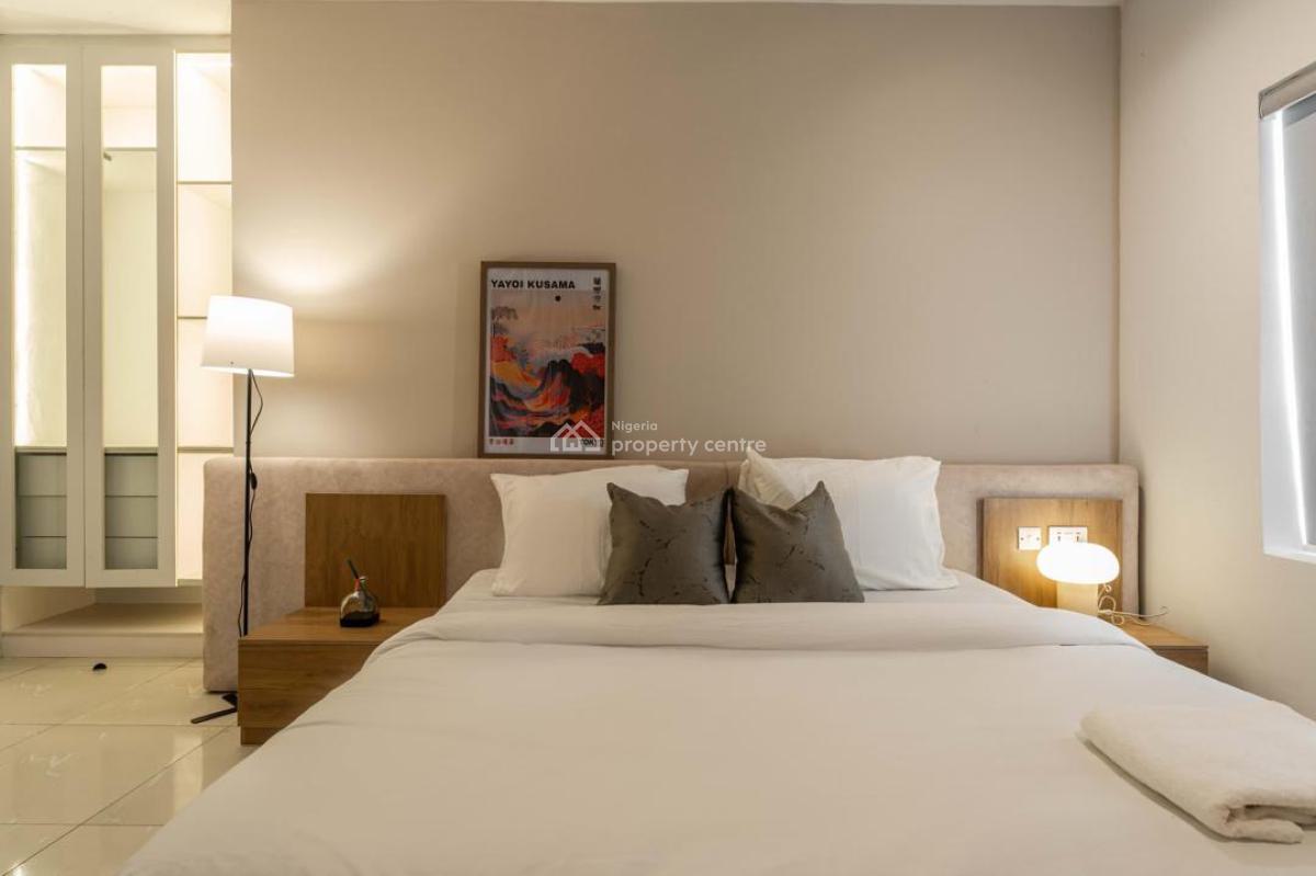 Ready for a Smart Getaway?  Book Our 2-bedroom Starlight! Alexa-powe, Lekki Phase 1, Lekki, Lagos, Flat / Apartment Short Let
