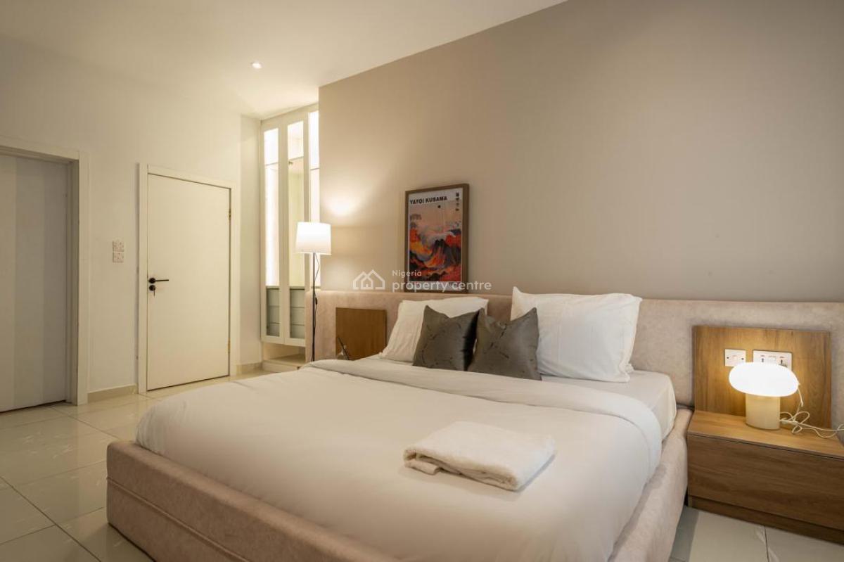 Ready for a Smart Getaway?  Book Our 2-bedroom Starlight! Alexa-powe, Lekki Phase 1, Lekki, Lagos, Flat / Apartment Short Let