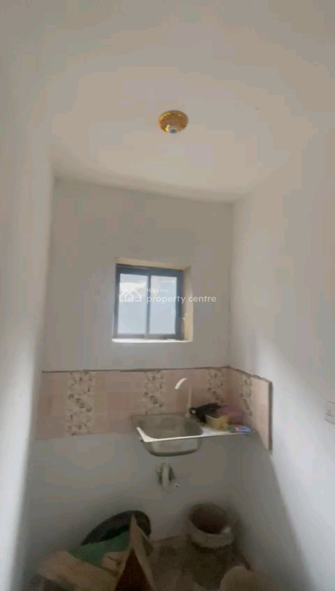Newly Built and Executive Mini Flat, Palmgrove, Shomolu, Lagos, Mini Flat (room and Parlour) for Rent