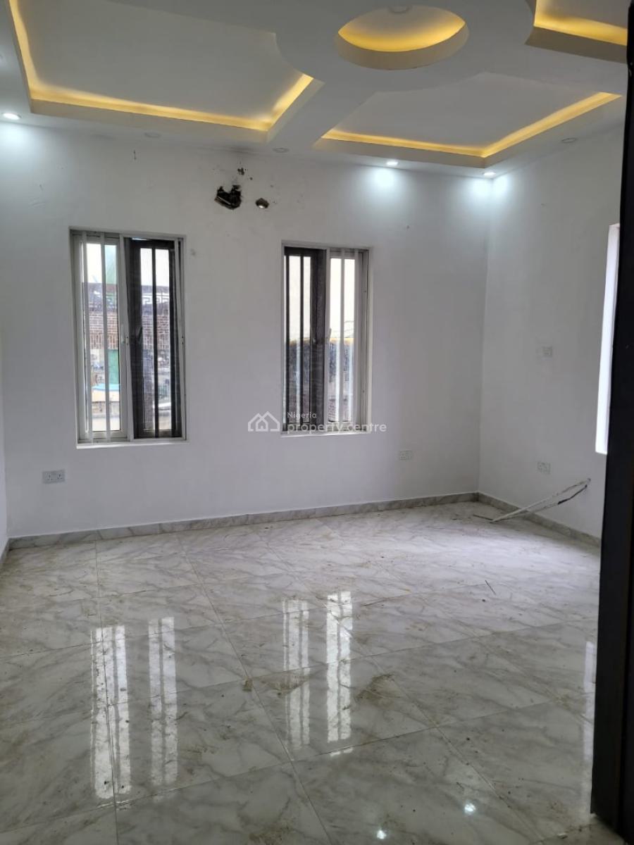 Portable Mini-flat, Upfloor, with Open Plan Kitchen* * Location: Ikate, Ikate, Lekki Lagos, Ikate, Lekki, Lagos, Mini Flat (room and Parlour) for Rent
