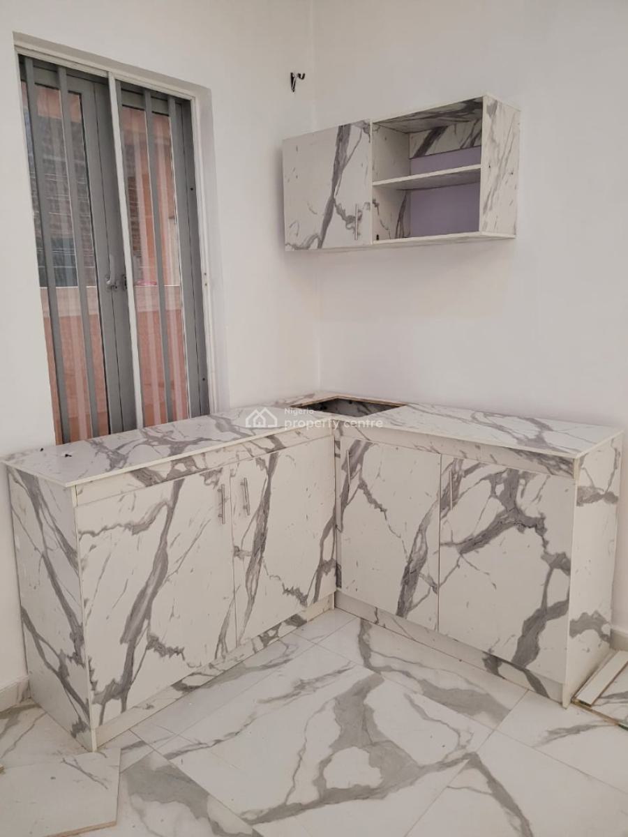 Portable Mini-flat, Upfloor, with Open Plan Kitchen* * Location: Ikate, Ikate, Lekki Lagos, Ikate, Lekki, Lagos, Mini Flat (room and Parlour) for Rent