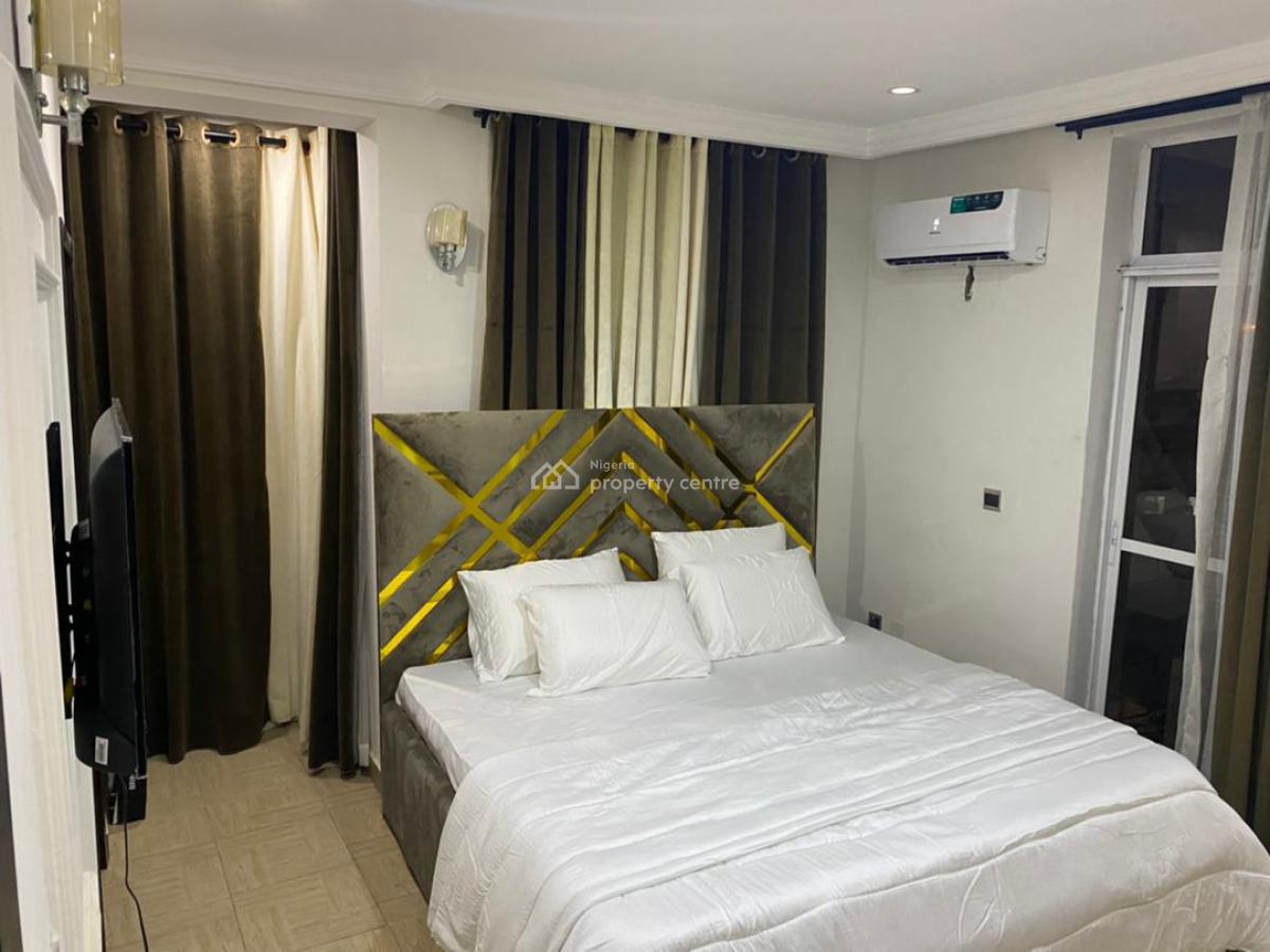 Luxury 2 Bedrooms Flat with Excellent Facilities, Chevron/idado, Lekki Phase 2, Lekki, Lagos, Flat / Apartment for Sale