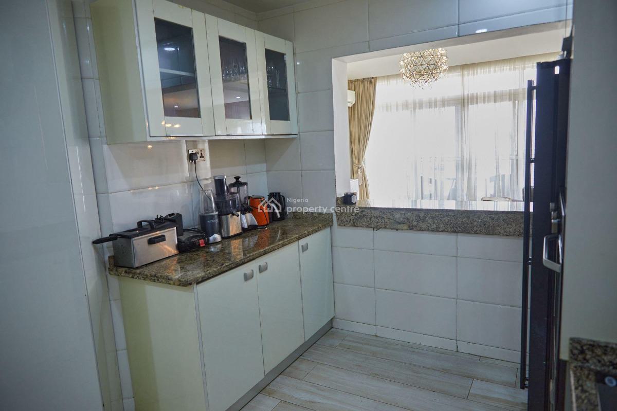 a Well Finished 3 Bedroom Penthouse in a Fully Serviced Estate., Cadogan Estate, Osapa London, Lekki, Lagos, House for Sale
