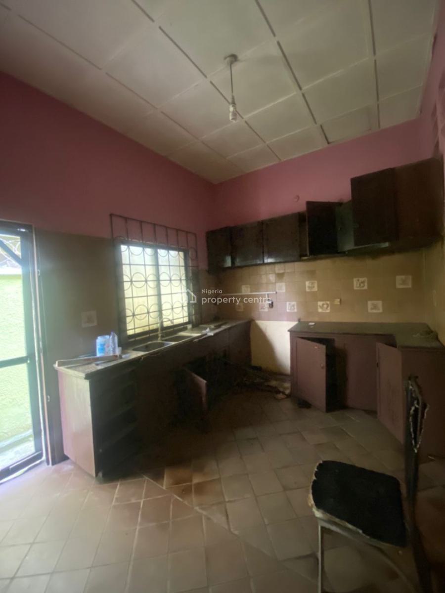 a Self Compound Well Maintained Renovated 5 Bedroom Bungalow, Off Ago Palace Way Okota Lagos, Ago Palace, Isolo, Lagos, Detached Bungalow for Rent