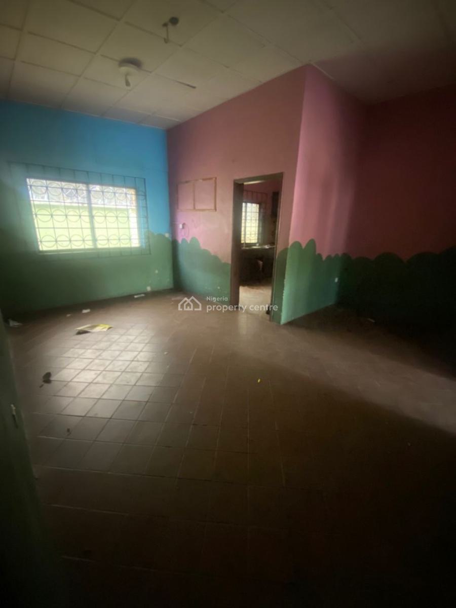 a Self Compound Well Maintained Renovated 5 Bedroom Bungalow, Off Ago Palace Way Okota Lagos, Ago Palace, Isolo, Lagos, Detached Bungalow for Rent