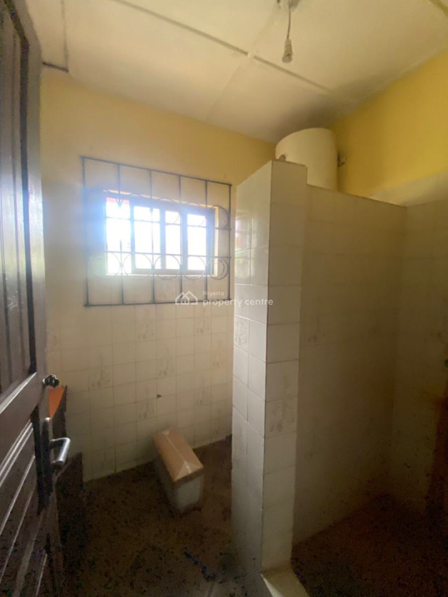 a Self Compound Well Maintained Renovated 5 Bedroom Bungalow, Off Ago Palace Way Okota Lagos, Ago Palace, Isolo, Lagos, Detached Bungalow for Rent
