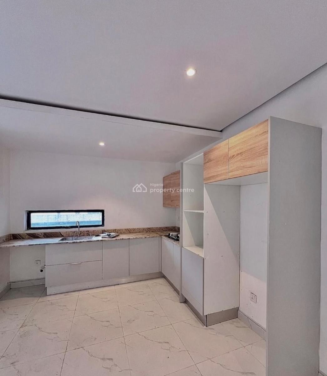 Luxury 3 Bedroom Spacious Penthouse, Lekki Phase One Off Freedom Way, Lekki, Lagos, Flat / Apartment for Sale