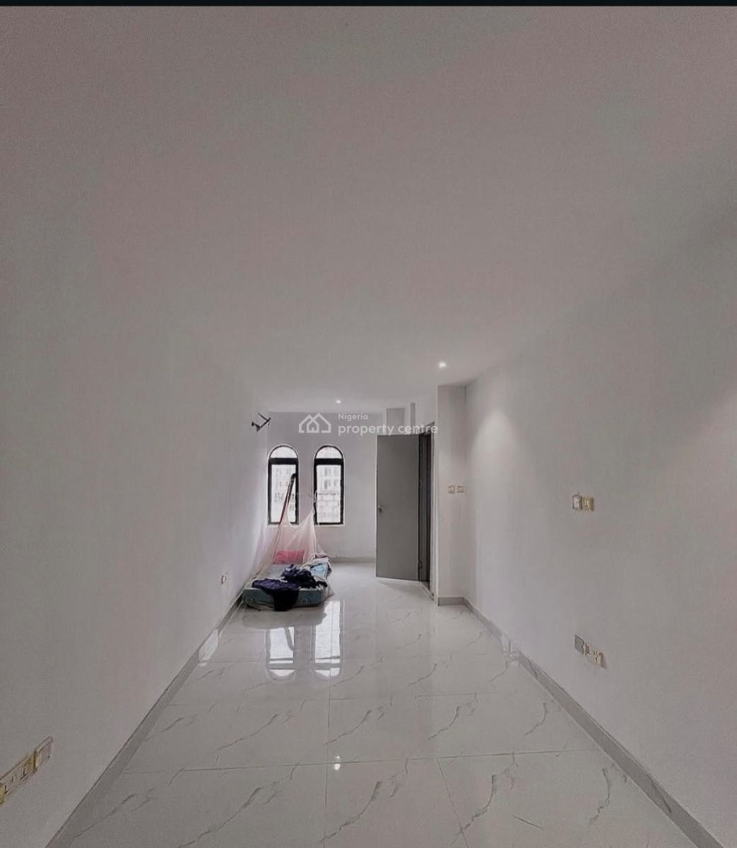 Luxury 3 Bedroom Spacious Penthouse, Lekki Phase One Off Freedom Way, Lekki, Lagos, Flat / Apartment for Sale