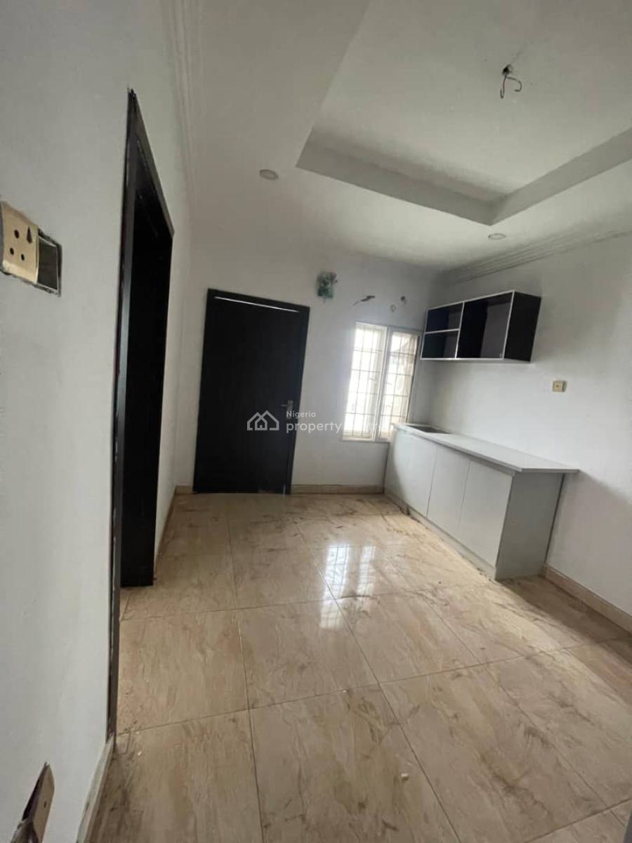 1bed Sparkling & Spacious Flat, Friends Colony, Agungi, Lekki, Lagos, Mini Flat (room and Parlour) for Rent