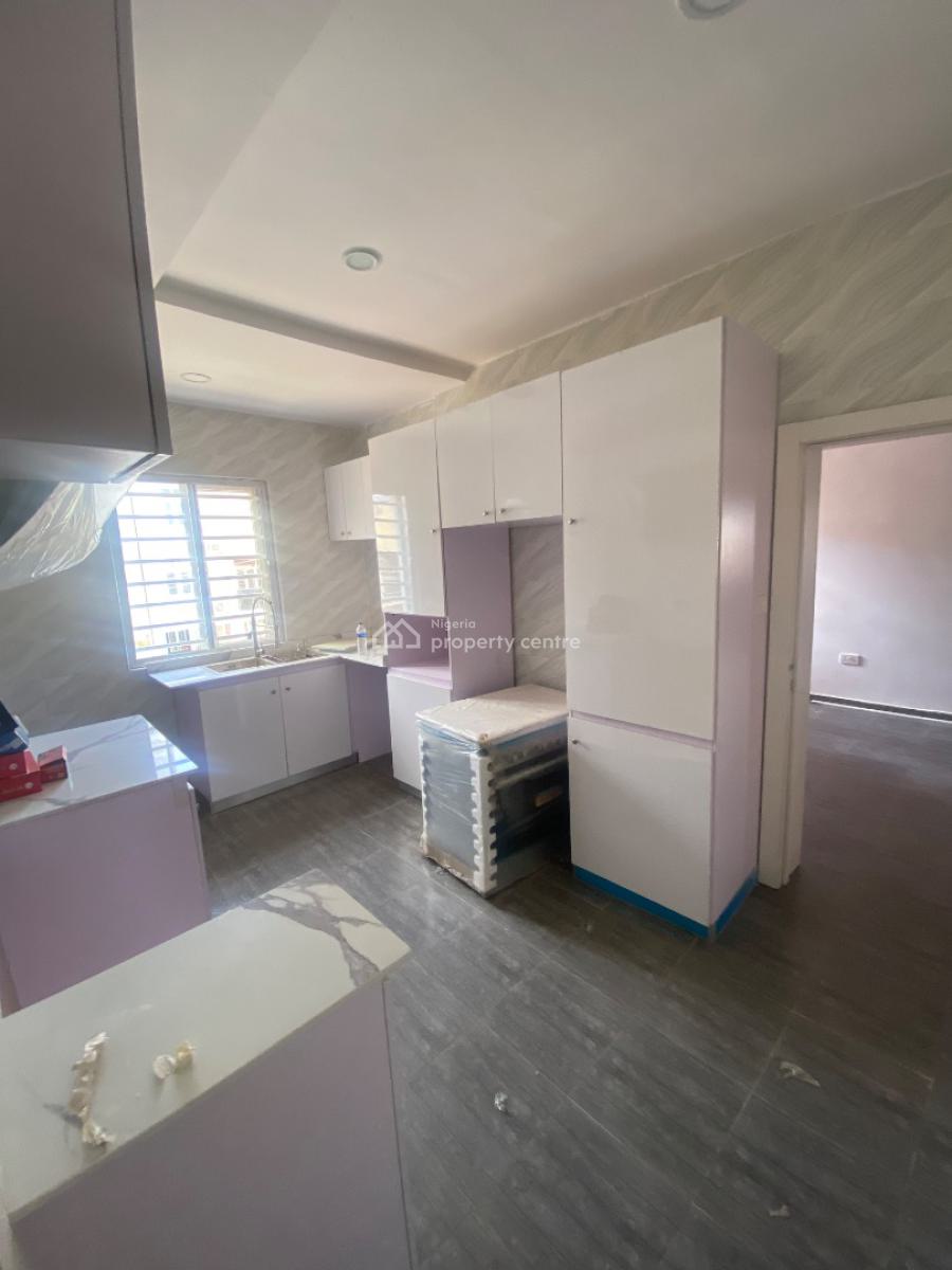 Massive 3 Bedroom Apartment with All Rooms Ensuit Plus Visitors Toilet, Collindale Estate Behind Stadium Hotel, Surulere, Lagos, House for Rent
