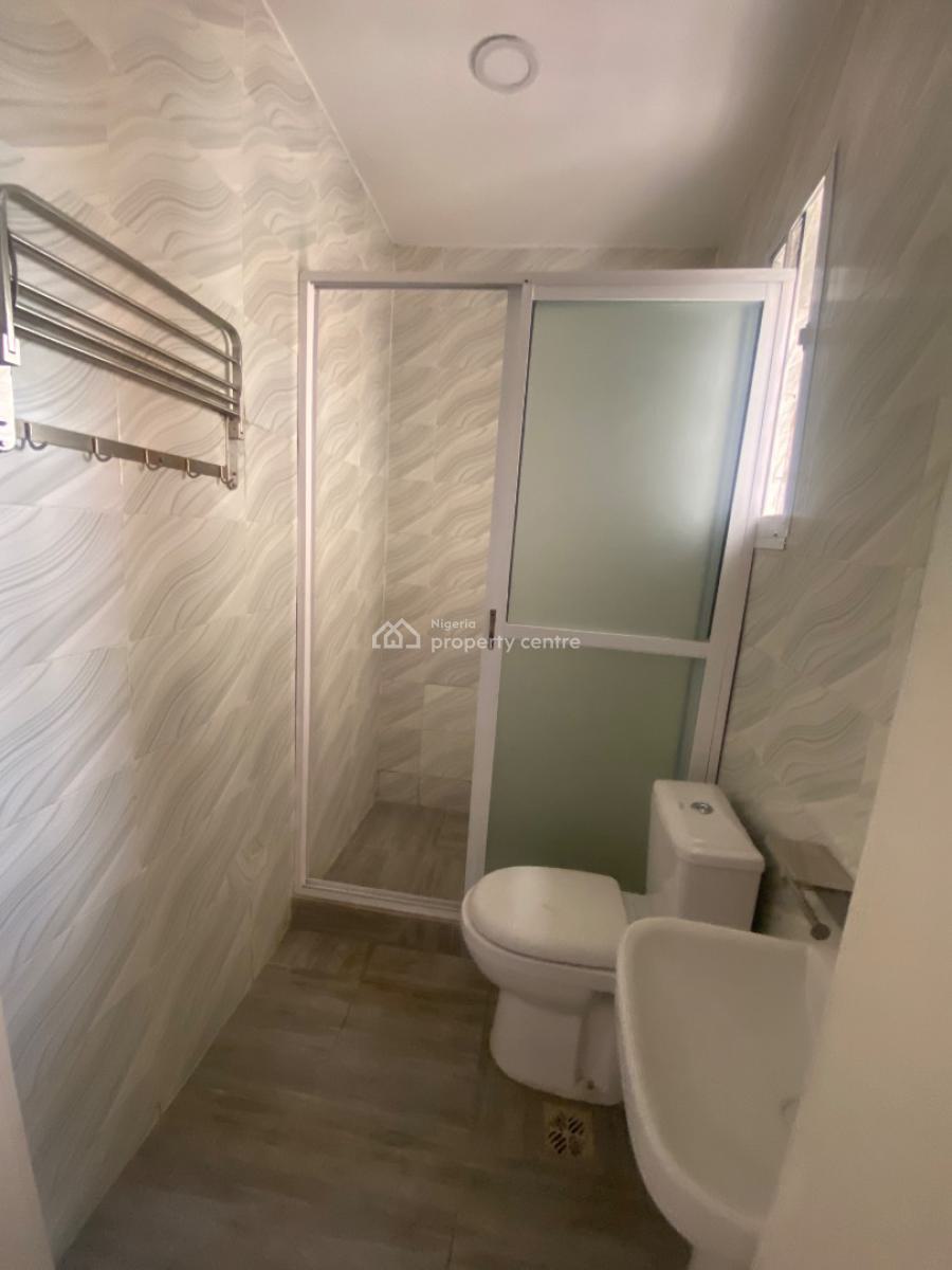 Massive 3 Bedroom Apartment with All Rooms Ensuit Plus Visitors Toilet, Collindale Estate Behind Stadium Hotel, Surulere, Lagos, House for Rent