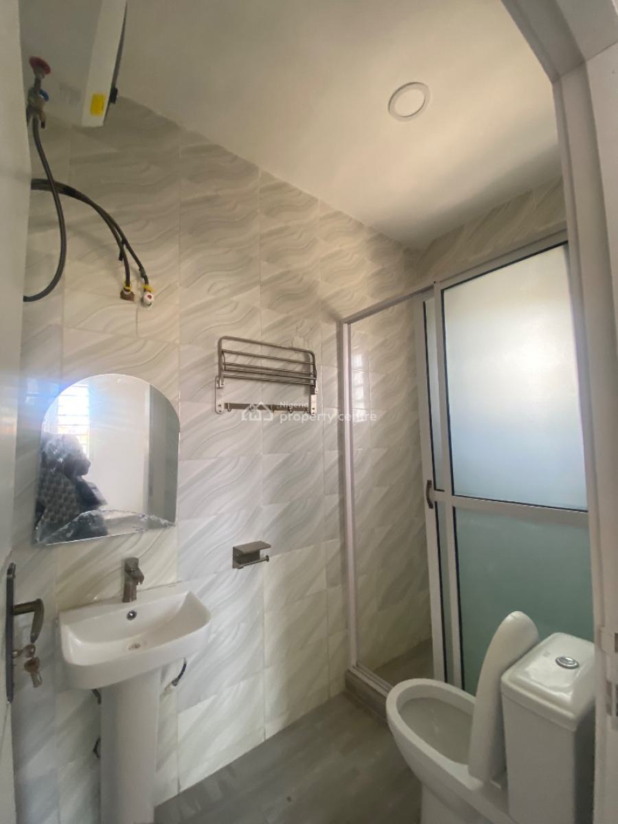 Massive 3 Bedroom Apartment with All Rooms Ensuit Plus Visitors Toilet, Collindale Estate Behind Stadium Hotel, Surulere, Lagos, House for Rent