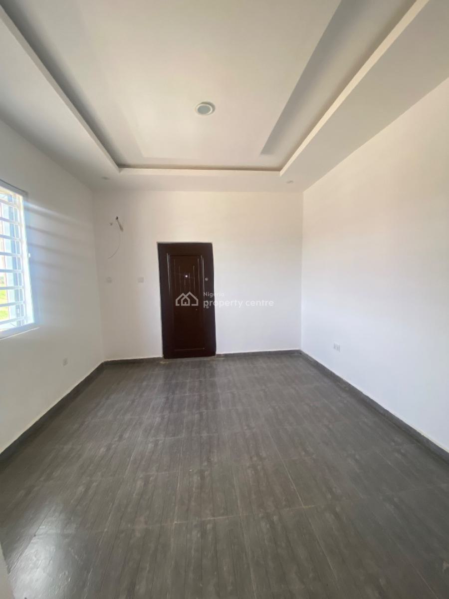 Massive 3 Bedroom Apartment with All Rooms Ensuit Plus Visitors Toilet, Collindale Estate Behind Stadium Hotel, Surulere, Lagos, House for Rent