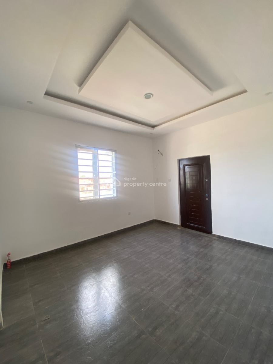 Massive 3 Bedroom Apartment with All Rooms Ensuit Plus Visitors Toilet, Collindale Estate Behind Stadium Hotel, Surulere, Lagos, House for Rent