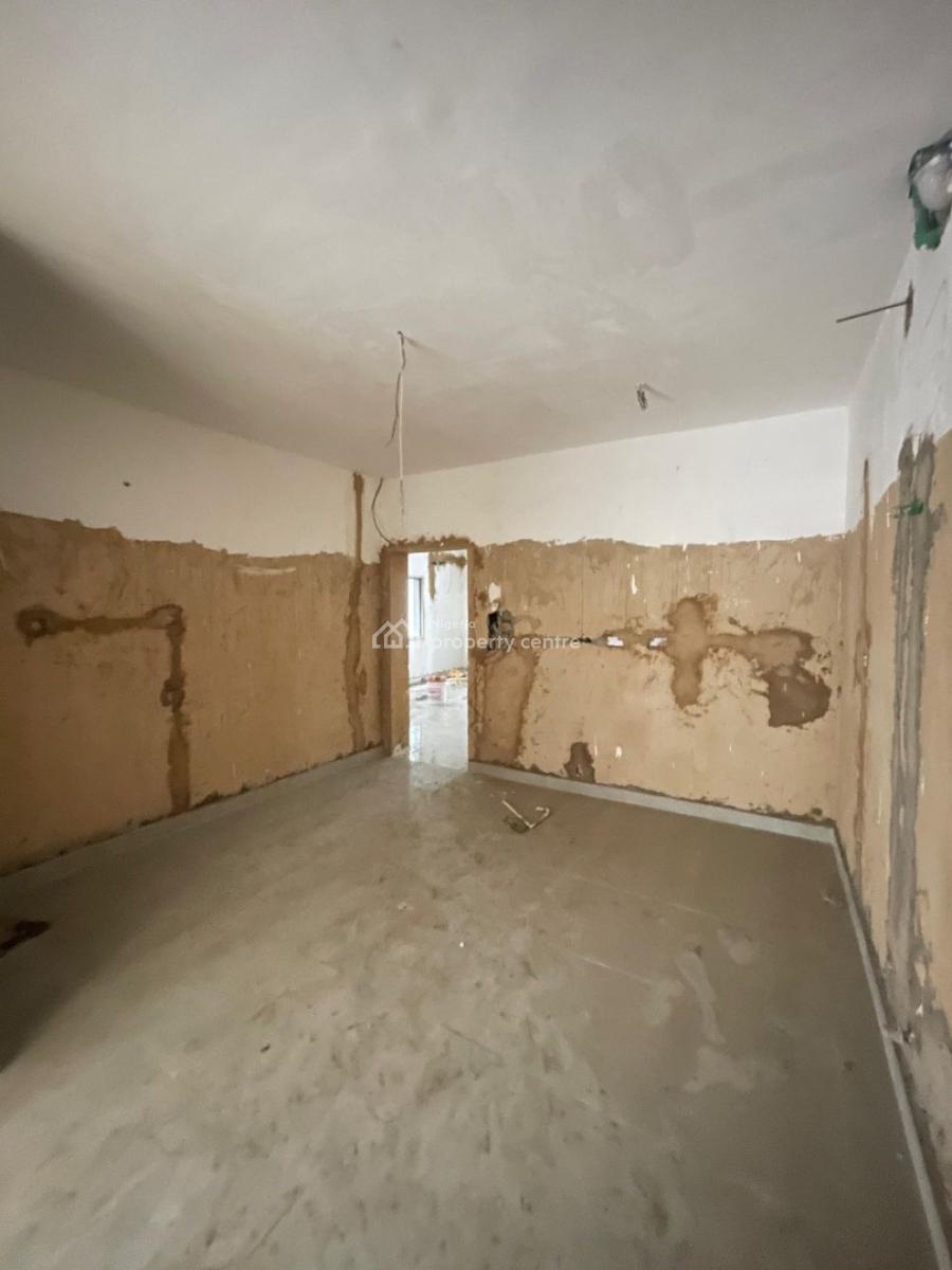 Perfect 3 Bedroom Penthouse Apartments in a Serene Estate, Yaba, Lagos, Flat / Apartment for Sale