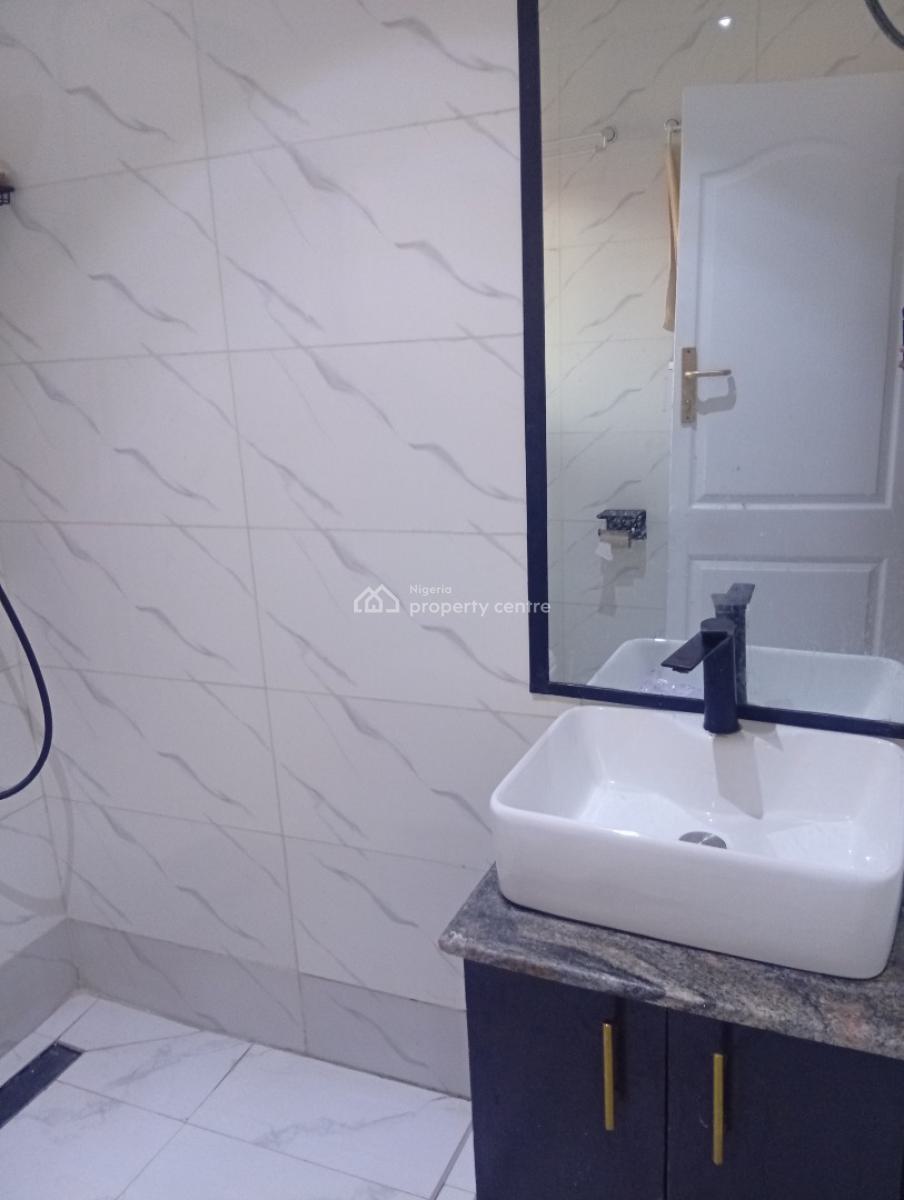 a Monthly Or Daily Payment Serviced Rooms in Lekki Phase 1, Lekki Phase 1, Lekki Phase 1, Lekki, Lagos, Flat / Apartment for Rent