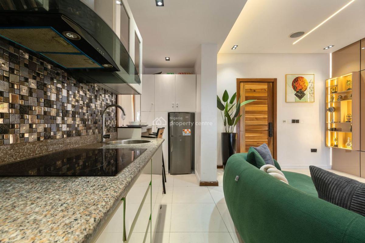 Luxury 1 Bedroom Apartment with Cinema, Lekki Phase 1, Lekki, Lagos, Flat / Apartment Short Let