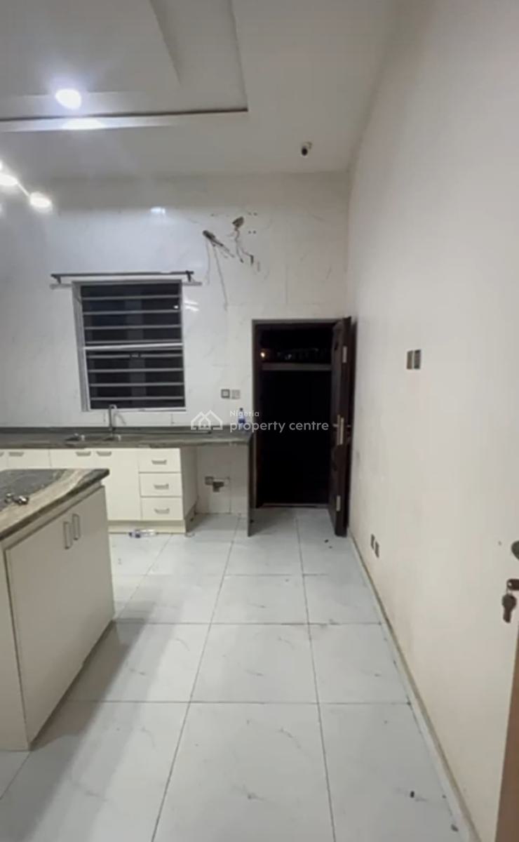 Upstairs Room and Parlor Apartment- (sharing Fully Fitted Kitchen), Maple Electric Homes Orchid Road Lekki, Lekki, Lagos, Self Contain (single Rooms) for Rent