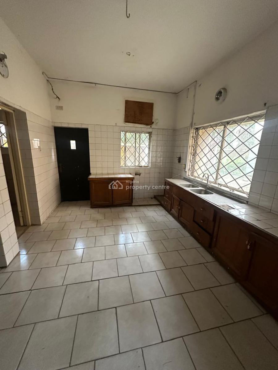 6 Bedrooms Fully Detached Duplex,4 Rooms Bq , Strictly for Office Use, Wuse2. Strategic Location, Wuse 2, Abuja, Detached Duplex for Rent