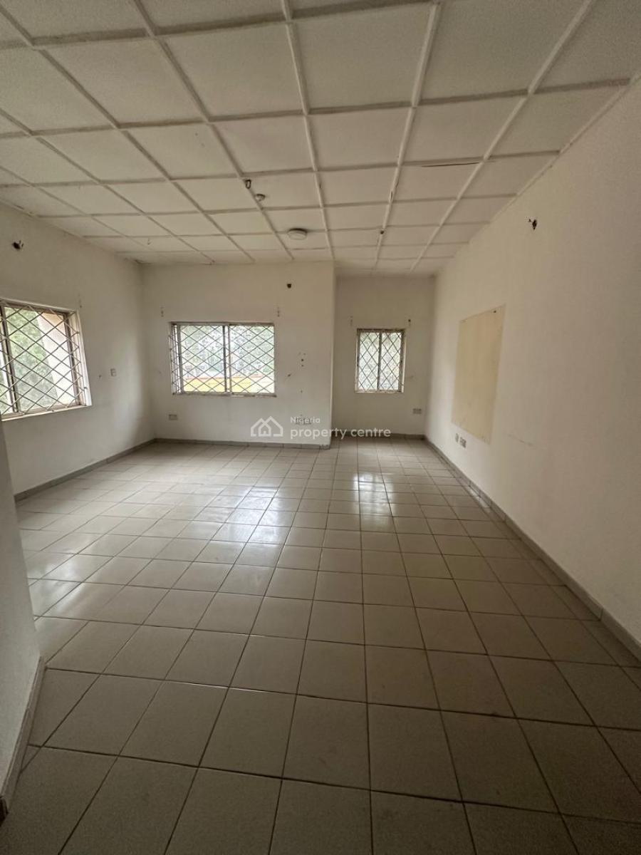 6 Bedrooms Fully Detached Duplex,4 Rooms Bq , Strictly for Office Use, Wuse2. Strategic Location, Wuse 2, Abuja, Detached Duplex for Rent