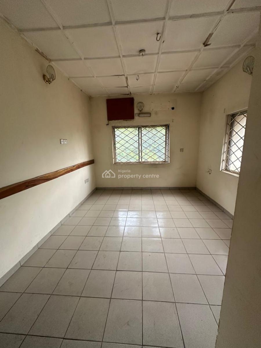 6 Bedrooms Fully Detached Duplex,4 Rooms Bq , Strictly for Office Use, Wuse2. Strategic Location, Wuse 2, Abuja, Detached Duplex for Rent