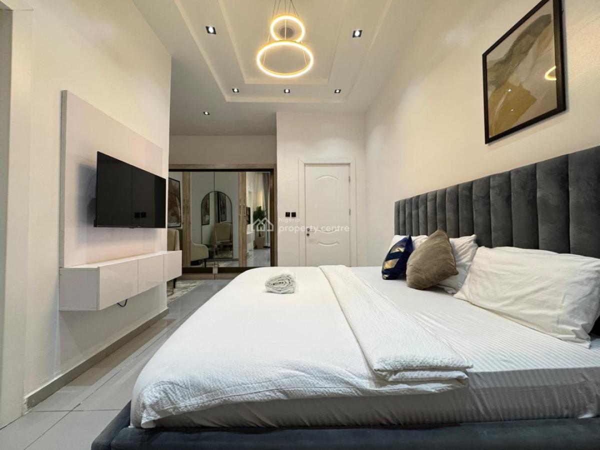 Two Bedroom Penthouse Waterfront, Lekki Phase One, Lekki, Lagos, Flat / Apartment Short Let