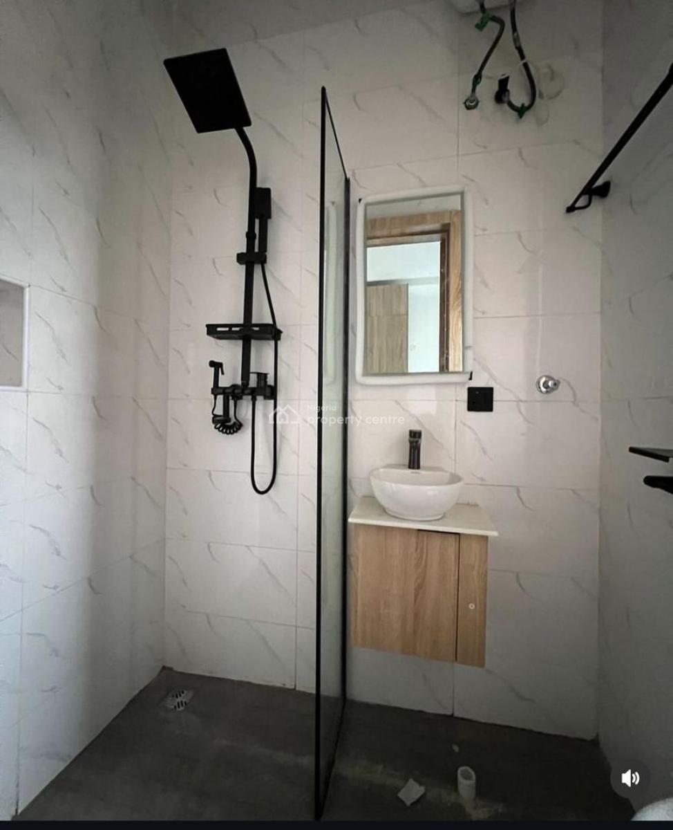 1 Bedroom Apartment, Ologolo, Lekki, Lagos, Mini Flat (room and Parlour) for Sale