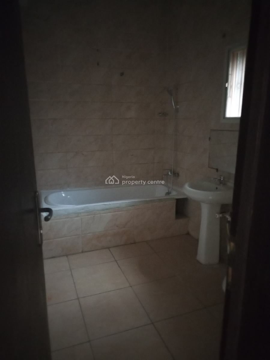 Self Service 3bedroom Terrace Newly Renovated, Secured Estate, Secured Estate, Osapa, Lekki, Lagos, Terraced Duplex for Rent