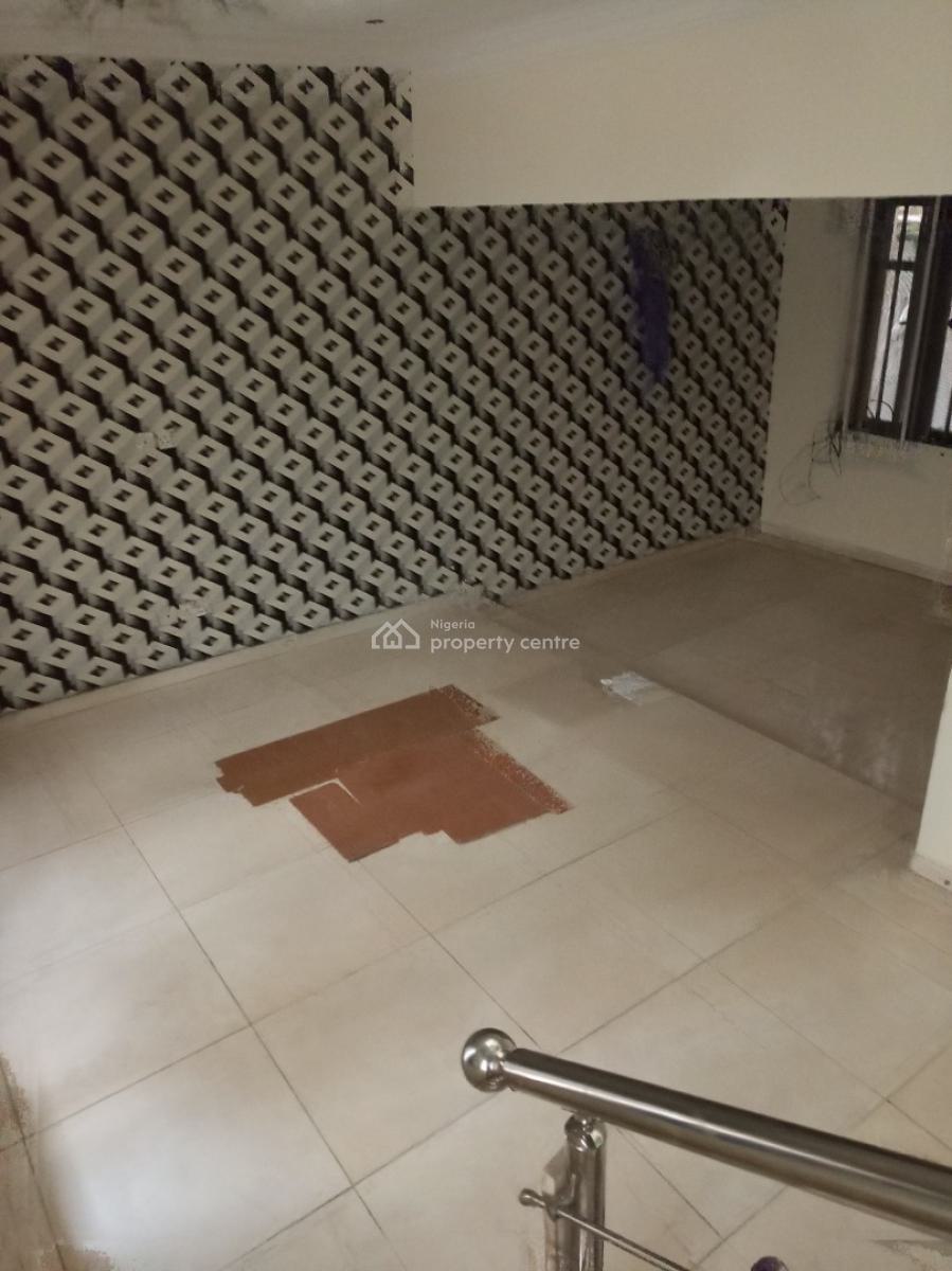 Self Service 3bedroom Terrace Newly Renovated, Secured Estate, Secured Estate, Osapa, Lekki, Lagos, Terraced Duplex for Rent