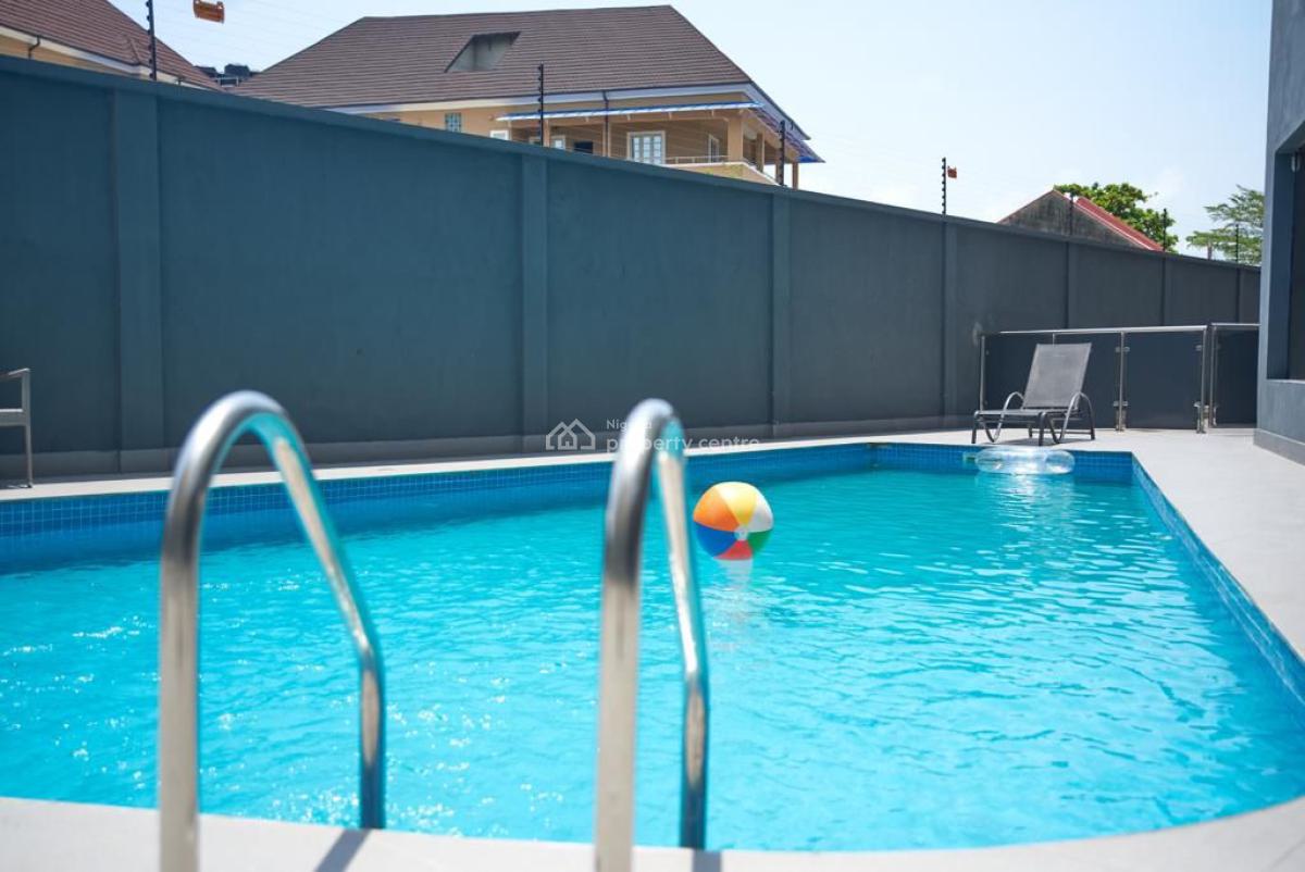 2 Bedroom Apartment (4th Floor) with Swimming Pool & Gym, Chef Available on Demand., Lekki Phase 1, Lekki, Lagos, Flat / Apartment Short Let