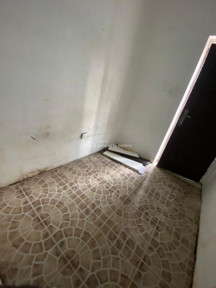 Boys Quater Bq at Osapa London, Maritala Eletu Way, Osapa, Lekki, Lagos, Self Contain (single Rooms) for Rent
