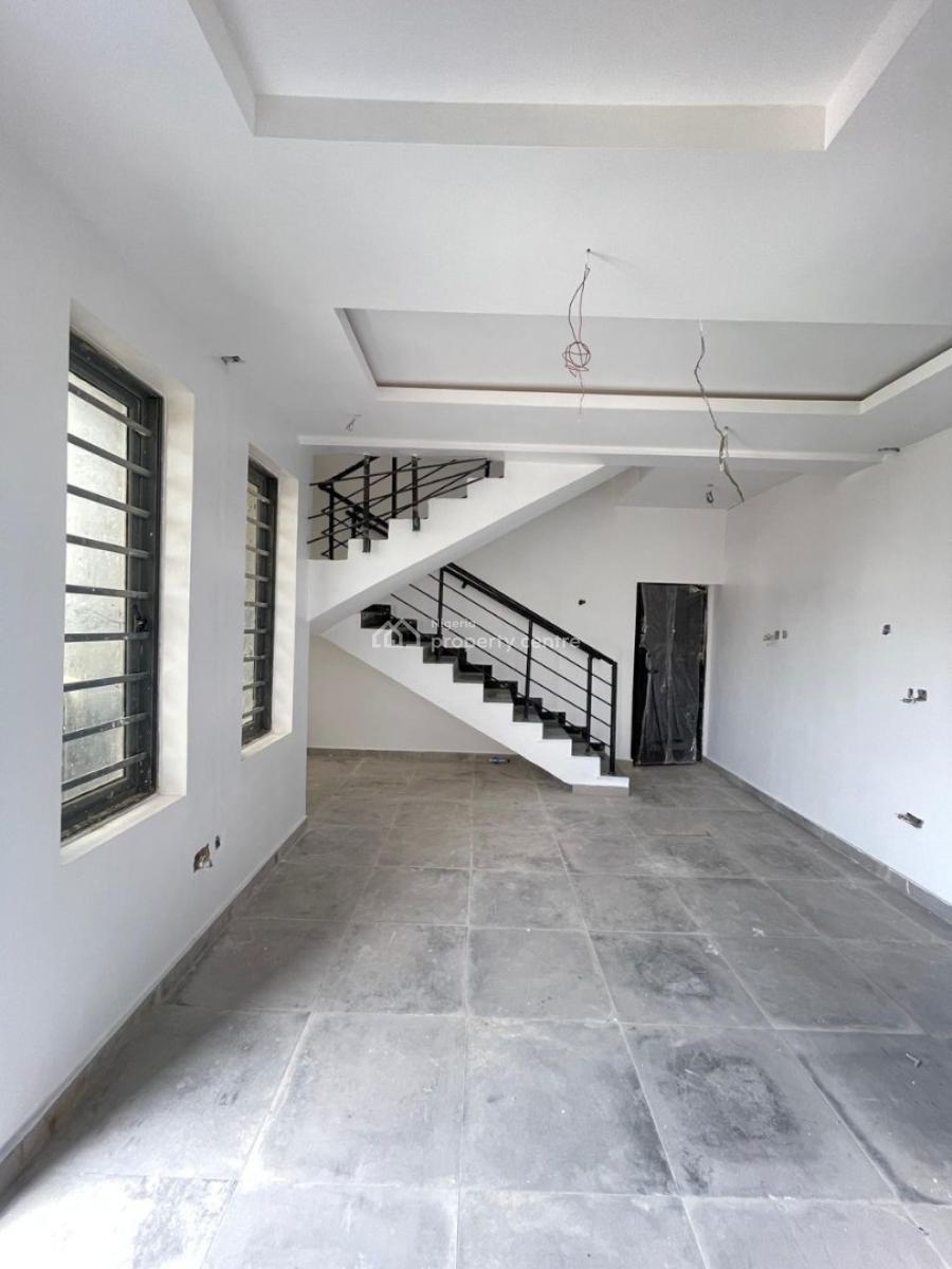 2 Bedroom Maisonette, Agege, Lagos, Flat / Apartment for Sale