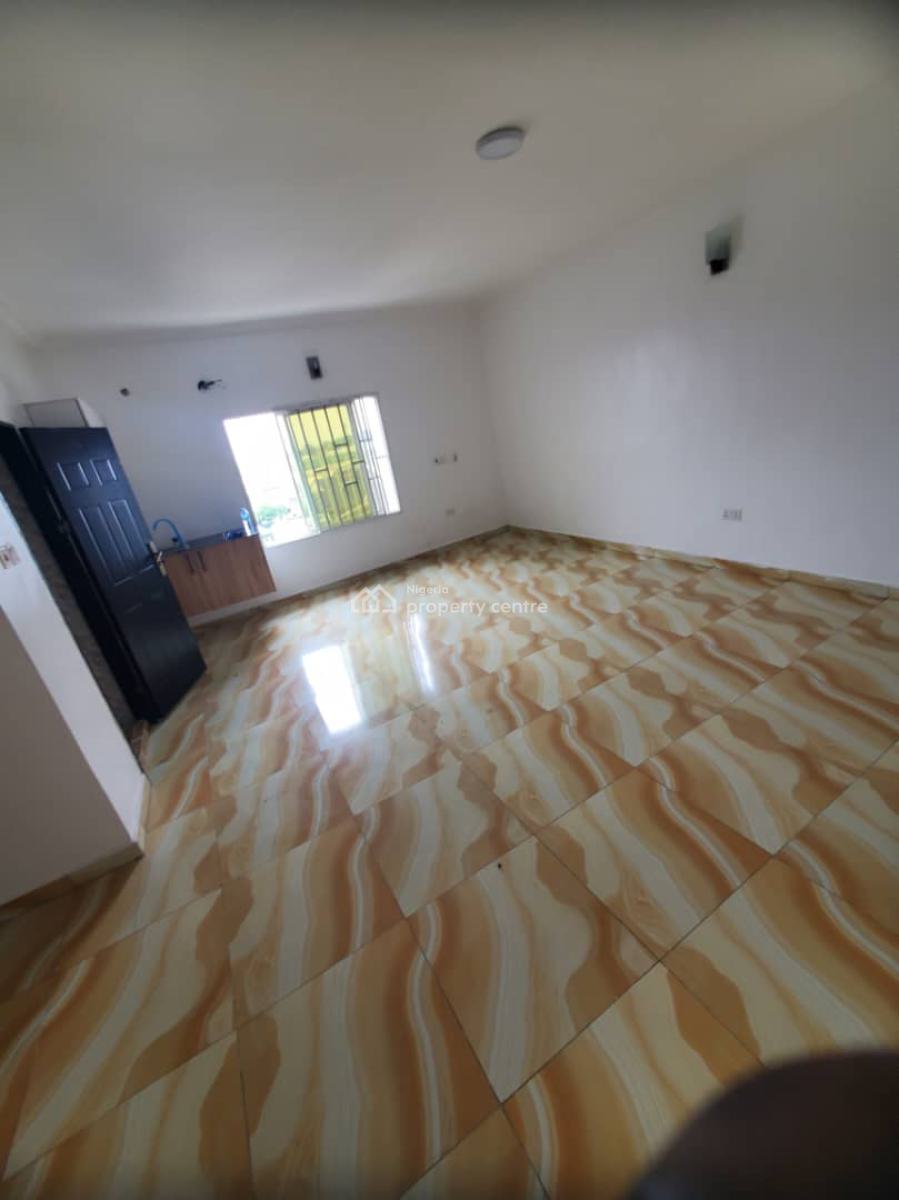 Luxurious Studio Apartment with Open Fitted Kitchen in an Estate, Ikata, Ikate Elegushi, Lekki, Lagos, Self Contain (single Rooms) for Rent