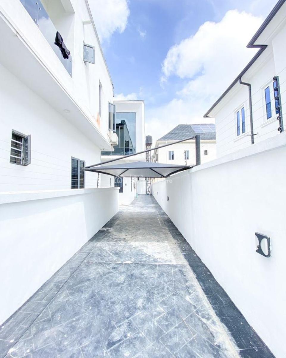 4 Bedrooms Semi Detached Duplex, Chevron Road, Osapa, Lekki, Lagos, Semi-detached Duplex for Sale