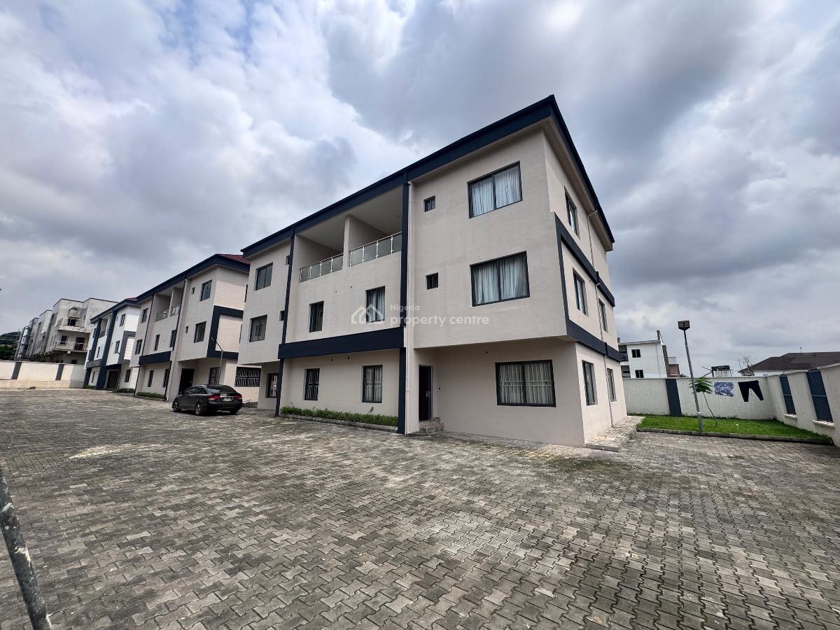 5 Bedrooms Semi Detached Duplex, Mabushi, Abuja, Semi-detached Duplex for Sale
