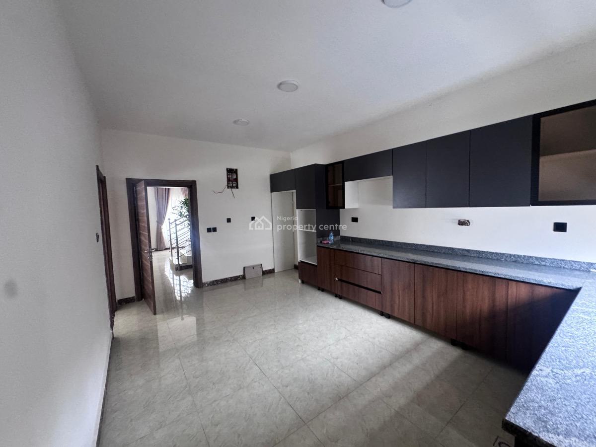 5 Bedrooms Semi Detached Duplex, Mabushi, Abuja, Semi-detached Duplex for Sale