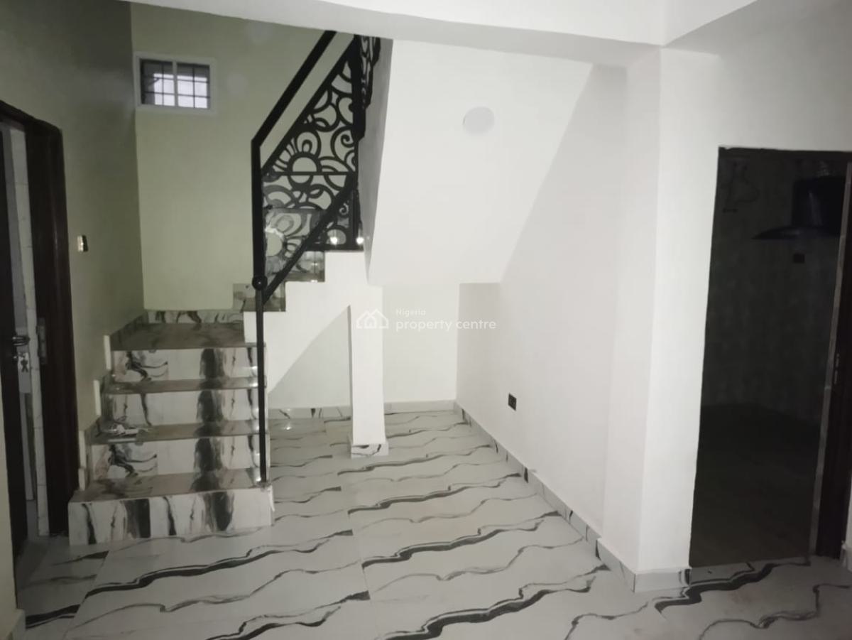 4 Bed Duplex with Bq, Lugbe District, Abuja, Terraced Duplex for Sale
