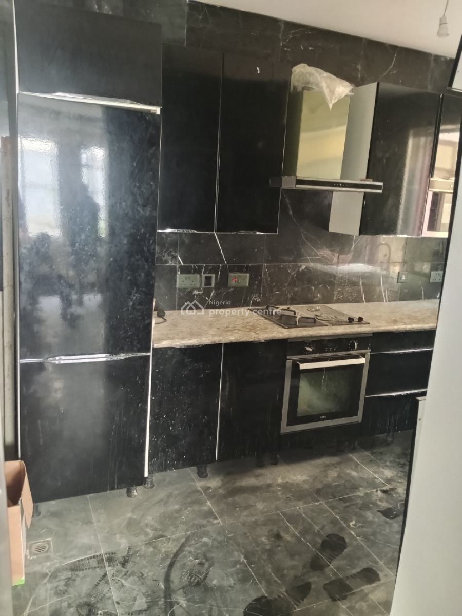 Spacious Self Contain Available, Banana Island Estate, Ikoyi, Lagos, Self Contain (single Rooms) for Rent