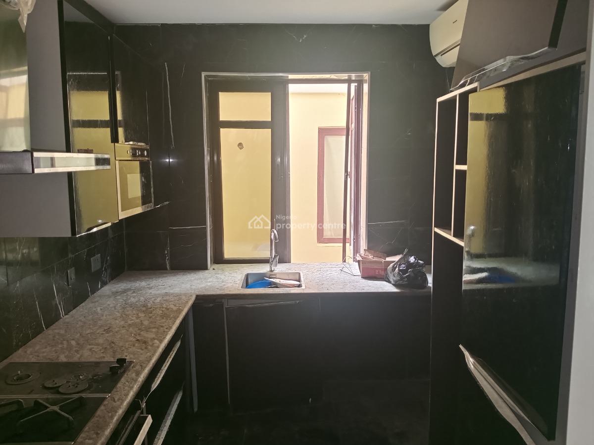Spacious Self Contain Available, Banana Island Estate, Ikoyi, Lagos, Self Contain (single Rooms) for Rent