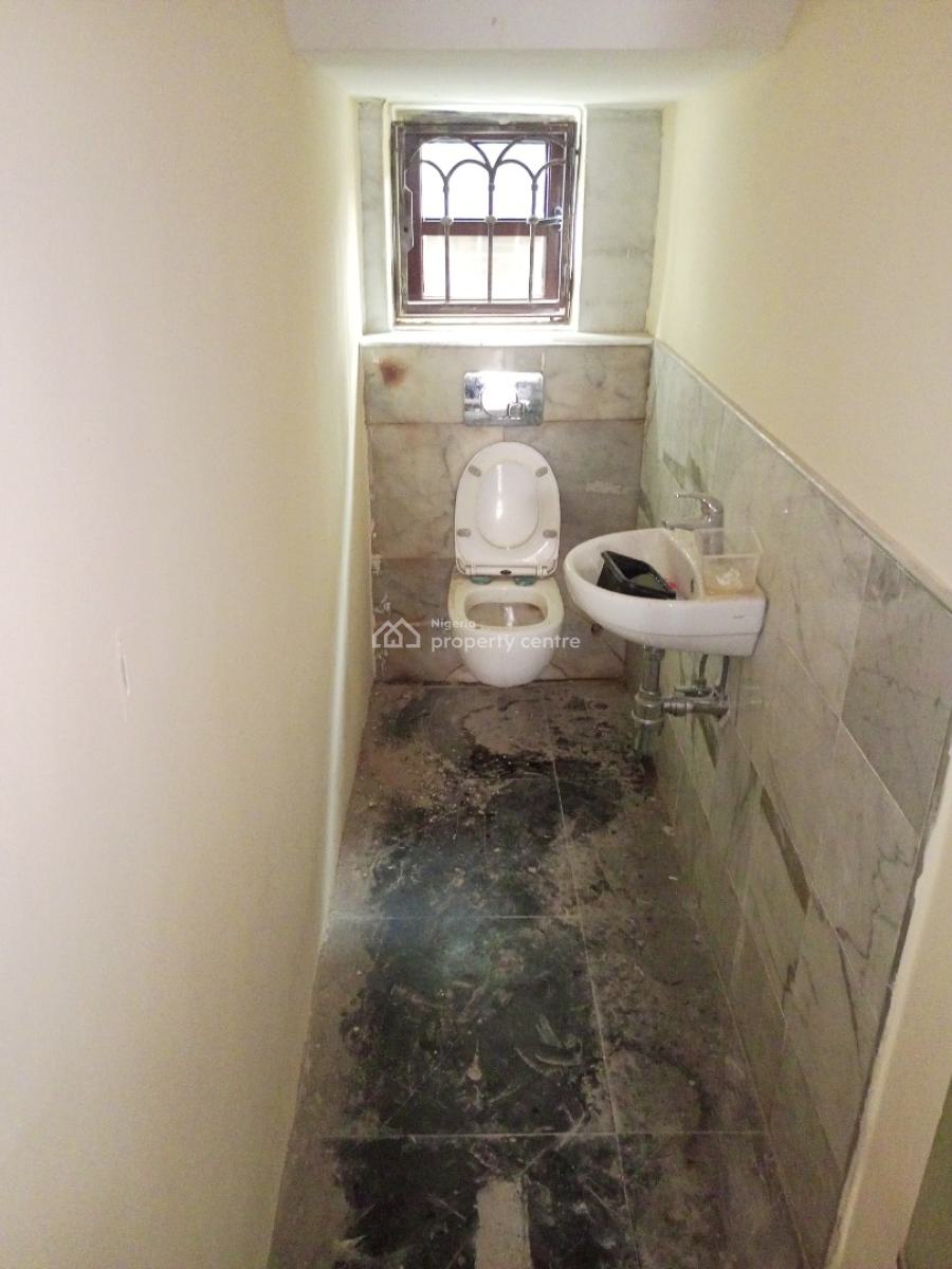 Spacious Self Contain Available, Banana Island Estate, Ikoyi, Lagos, Self Contain (single Rooms) for Rent