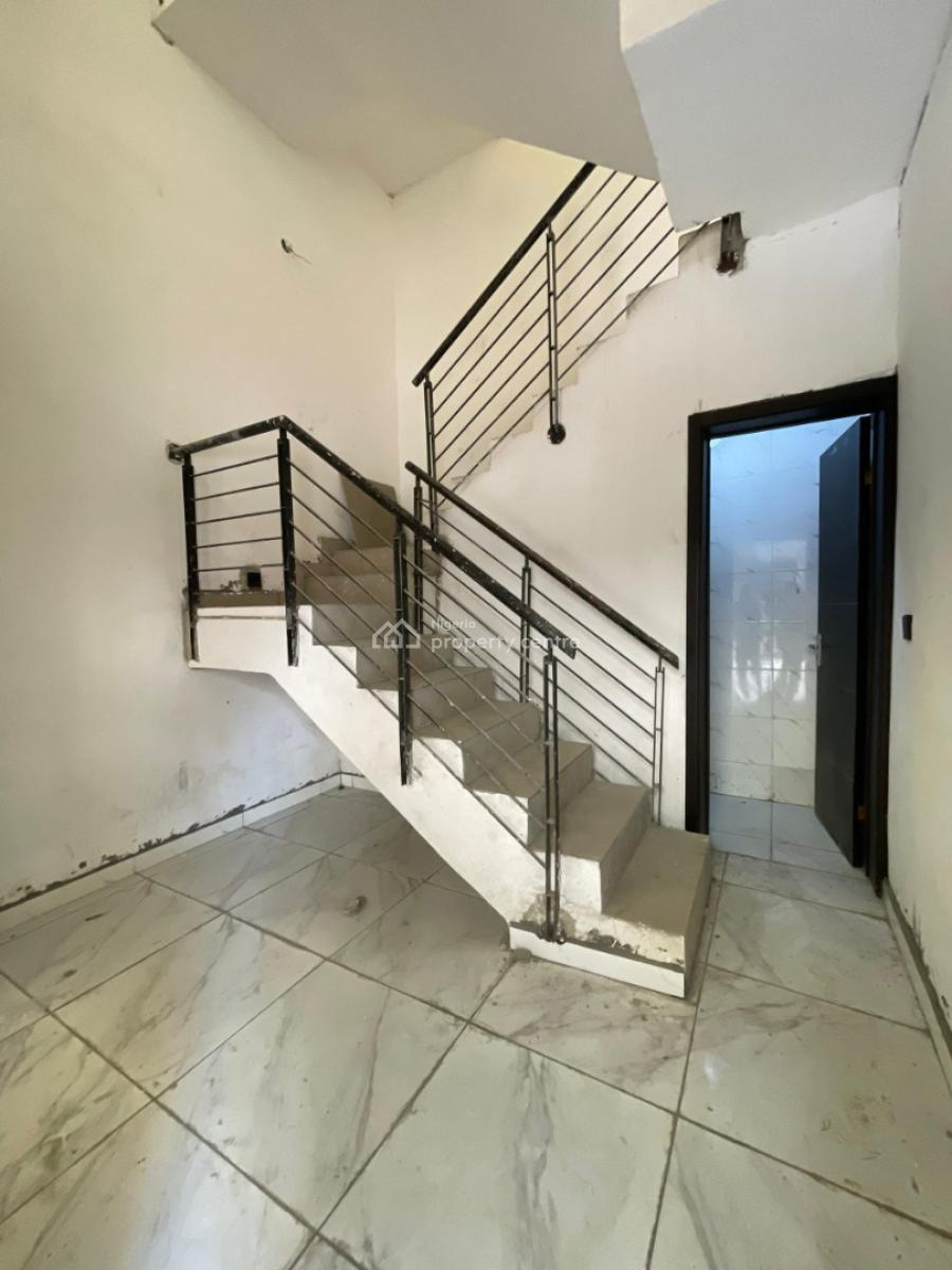Exquisitely Built 4 Bedroom Terraced Duplex with Bq in a Prime Location, Lekki Phase 1, Lekki, Lagos, Terraced Duplex for Sale
