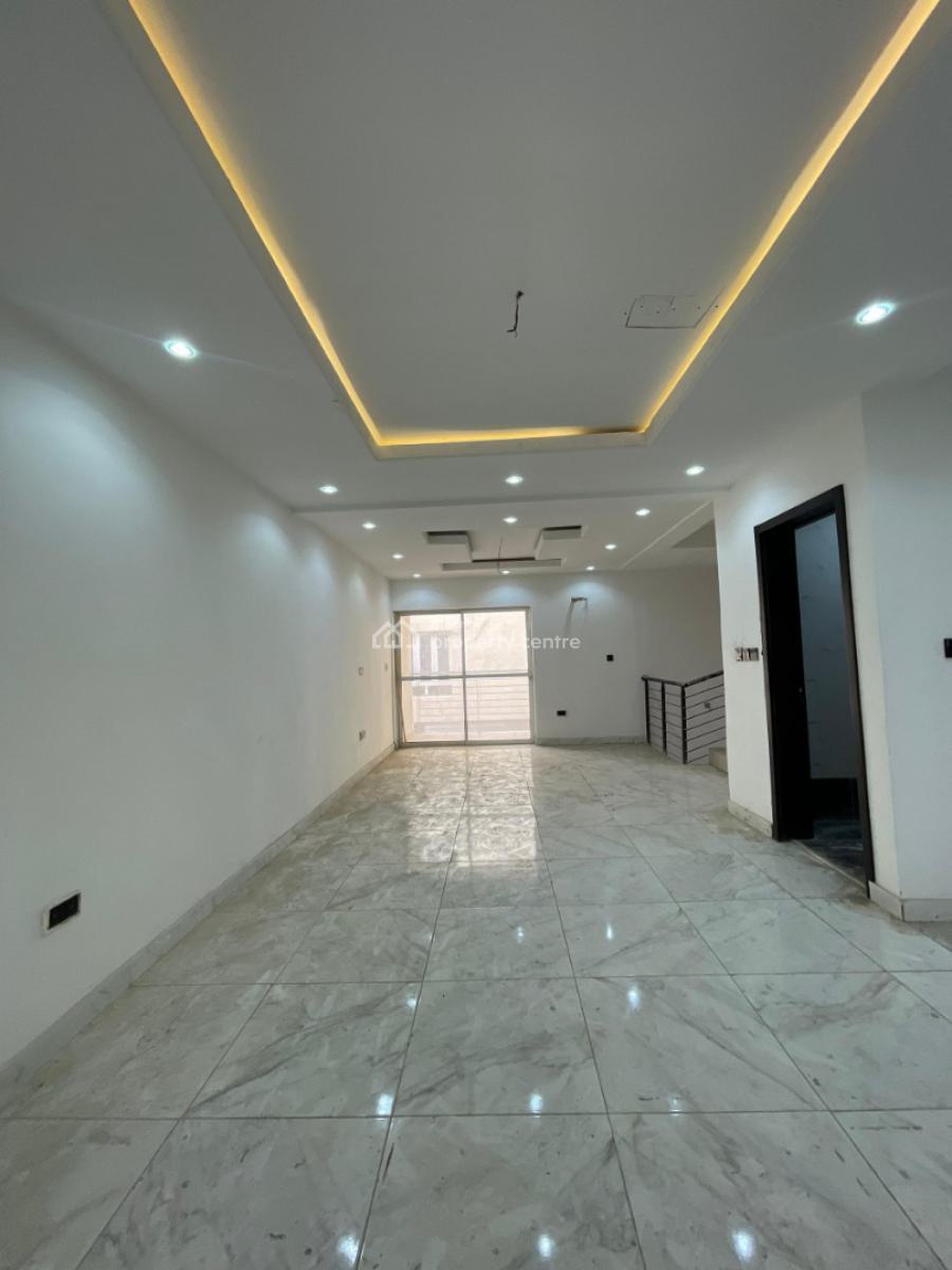 Exquisitely Built 4 Bedroom Terraced Duplex with Bq in a Prime Location, Lekki Phase 1, Lekki, Lagos, Terraced Duplex for Sale