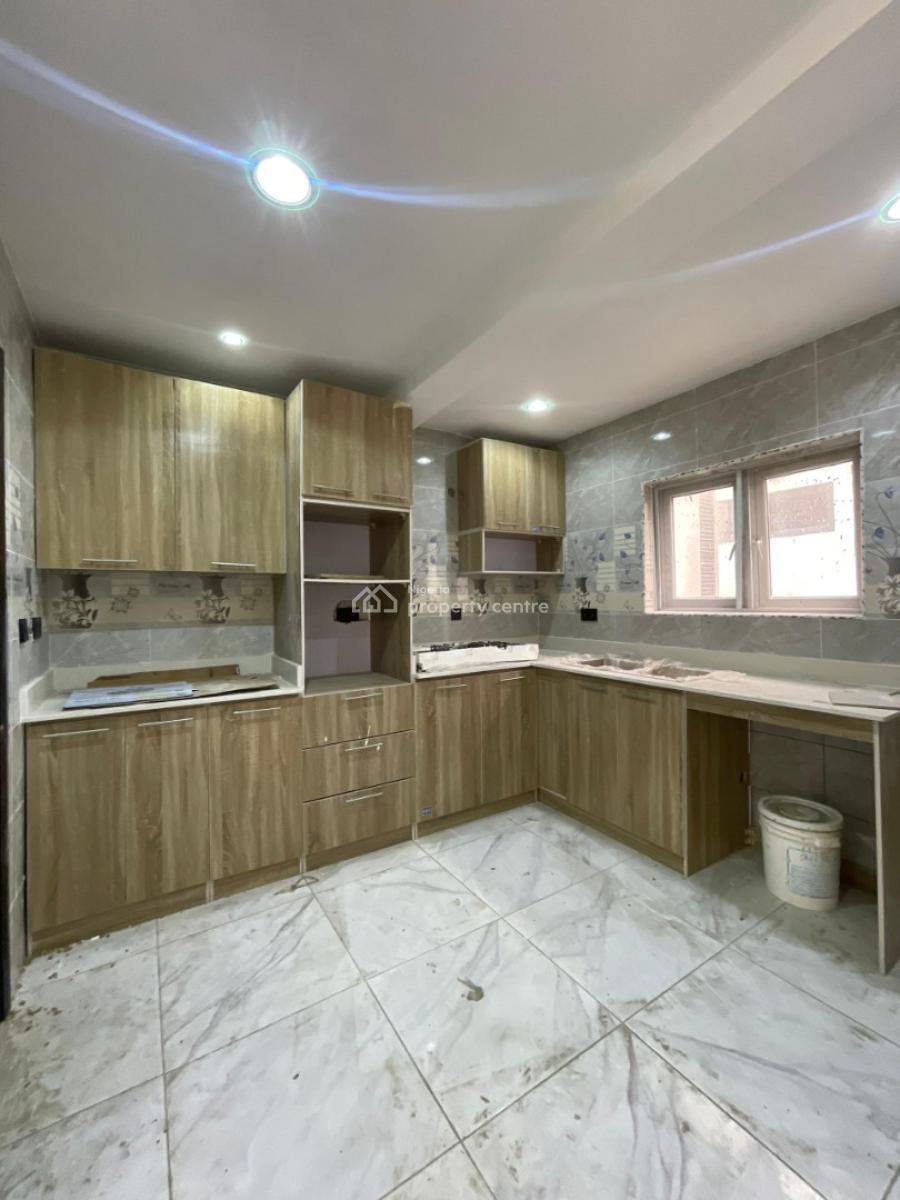 Exquisitely Built 4 Bedroom Terraced Duplex with Bq in a Prime Location, Lekki Phase 1, Lekki, Lagos, Terraced Duplex for Sale