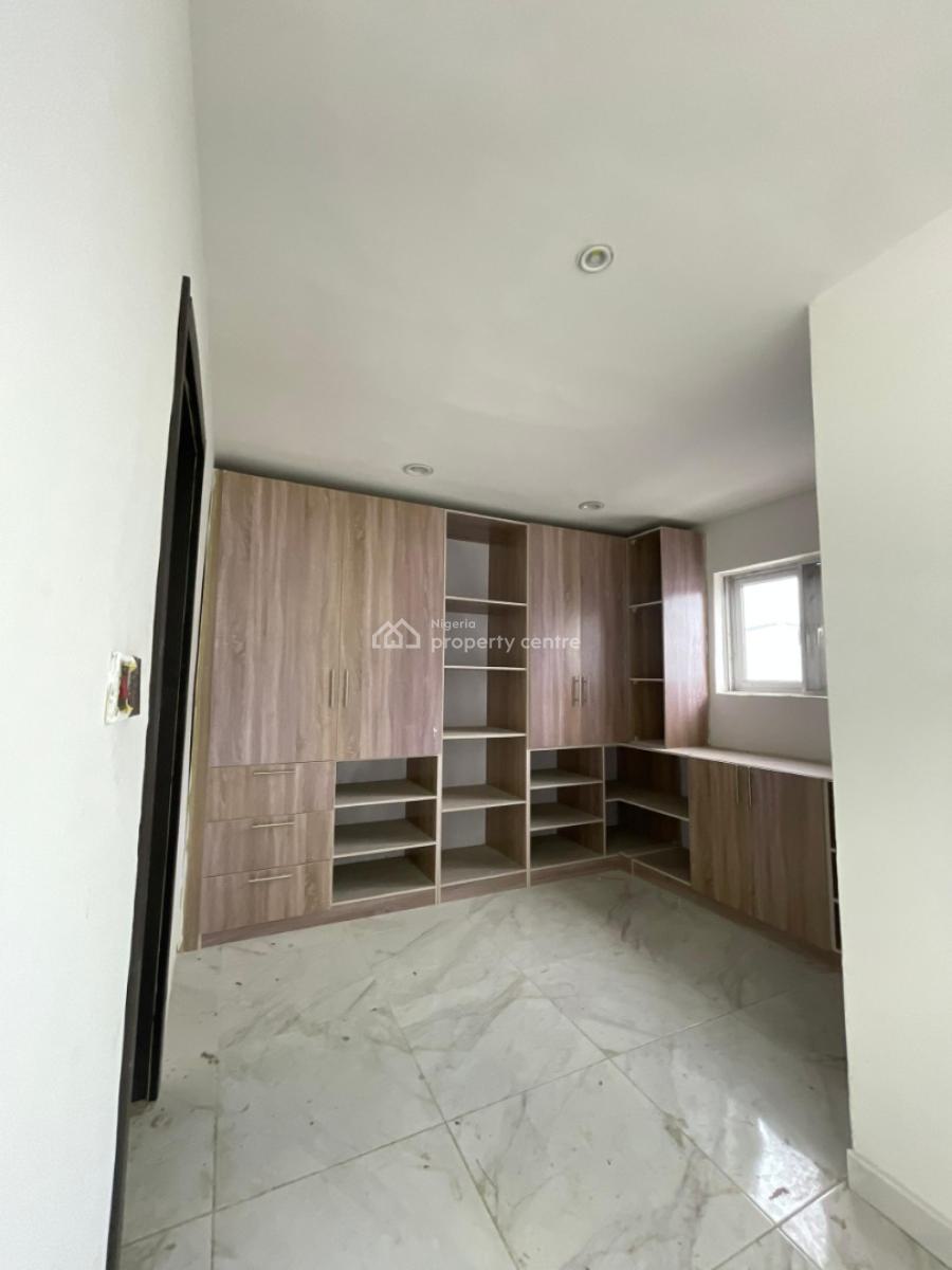 Exquisitely Built 4 Bedroom Terraced Duplex with Bq in a Prime Location, Lekki Phase 1, Lekki, Lagos, Terraced Duplex for Sale