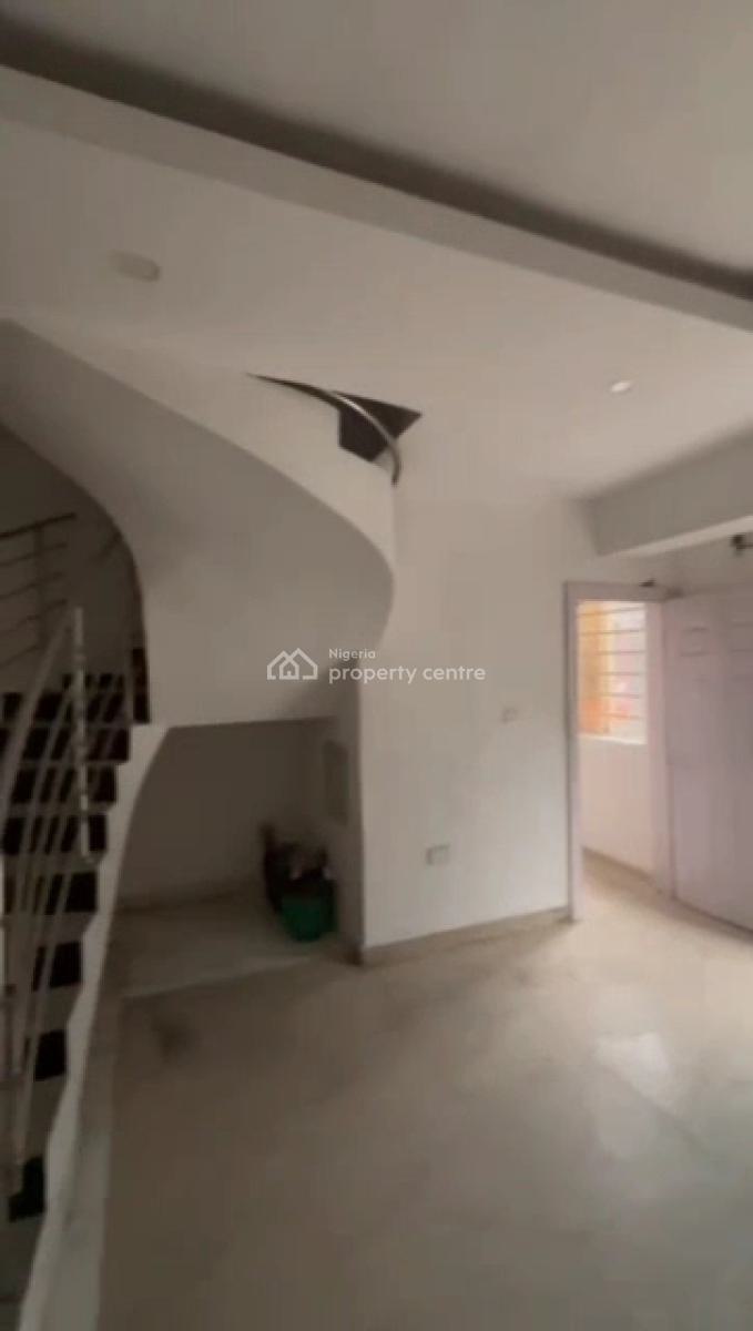 4 Bedroom Terraced Duplex, Bethel Garden Estate, Iponri, Surulere, Lagos, Terraced Duplex for Sale