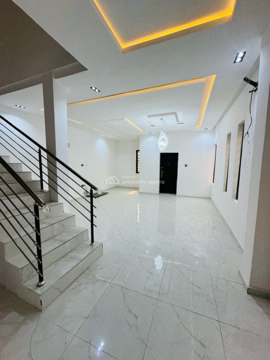 Luxury 4 Bedrooms Semi-detached Duplex, Olowora, Magodo, Lagos, Semi-detached Duplex for Sale